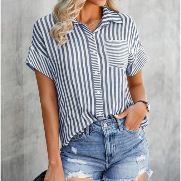 New striped print button down top - Picture 1 of 4
